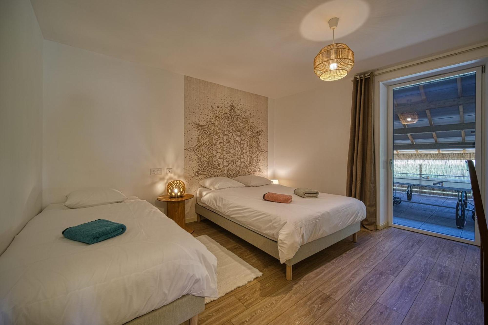 Maison Michonieres - Gite 3 Etoiles - 8 Personnes Miribel  Экстерьер фото